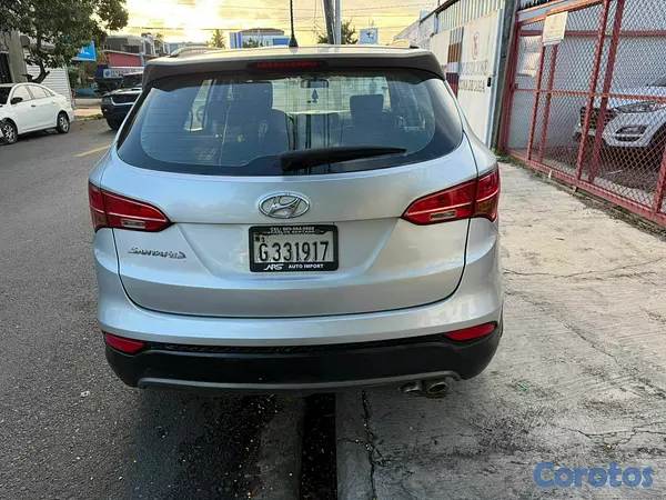 jeepetas y camionetas - hyundia santa fe 2014 3