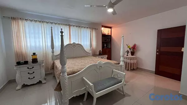 casas - Casa en Venta, Residencial Cerrado, Santiago. 9