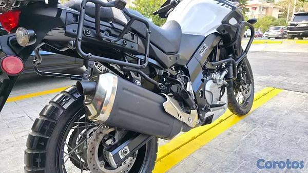 motores y pasolas - Suzuki V-Strom 650 2017  7