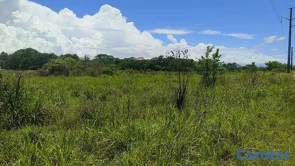 solares y terrenos - terreno de 510 426 mts en san Antonio de Guerra  2