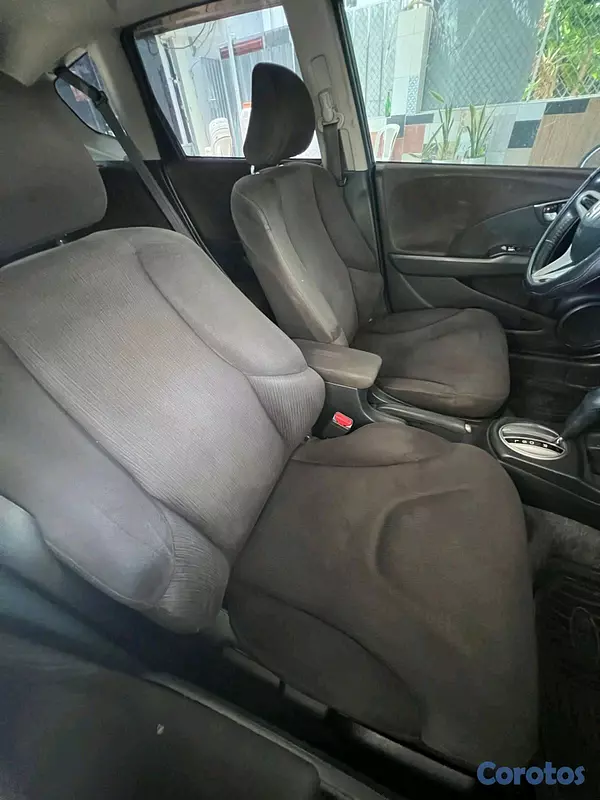 carros - HONDA FIT 2011 MOTOR, TRANSMISION, RODAMIENTO Y AIRE EXCELENTE (EN SU LATA)  3