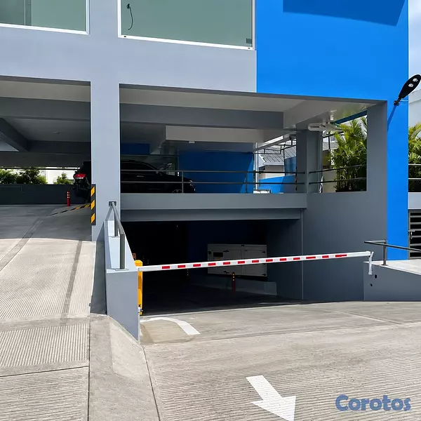 oficinas y locales comerciales - 🚀 Local Comercial en Gustavo Mejía Ricart,El Millón  | Desde US$800 🔥  3