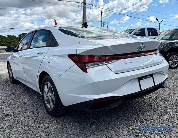 carros - Hyundai Elantra SE 2021
 5