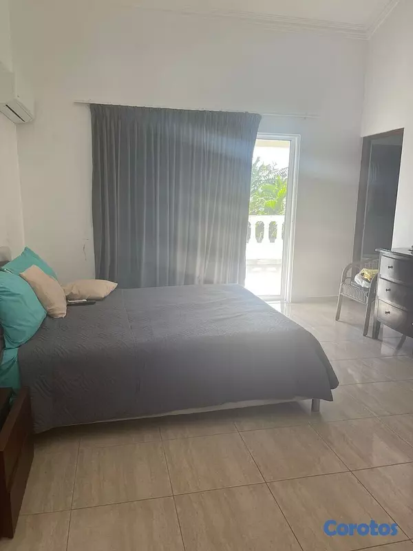 casas vacacionales y villas - Vendo villa de dos niveles 3 habitaciones en Metro Country Club  2