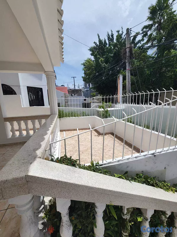 casas - SE VENDE AMPLIA CASA EN COLINAS DE LOS RIOS 2