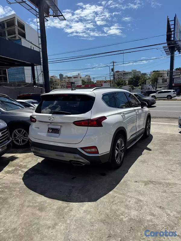 jeepetas y camionetas - Hyundai Santa Fe 2020 8