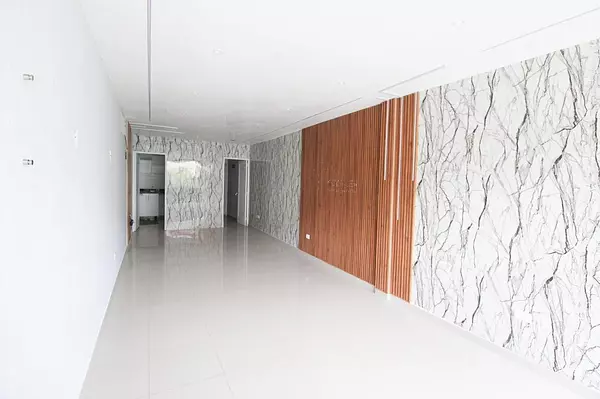 oficinas y locales comerciales - 🔵 Alquilo Local Comercial 45 mts En Piantini 2do Piso
 6