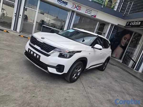 jeepetas y camionetas - KIA SELTOS 2022 BLANCO DIESEL 4