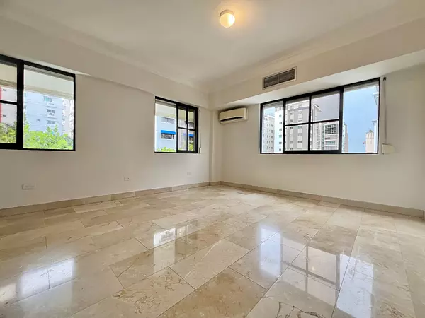 apartamentos - Apartamento en venta en Naco 5