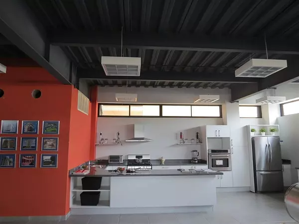 oficinas y locales comerciales - 🔵Alquilo Local 3er piso para oficina en Paraiso
 2