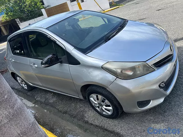 carros - Toyota vitz 2013 4 cilindros 4