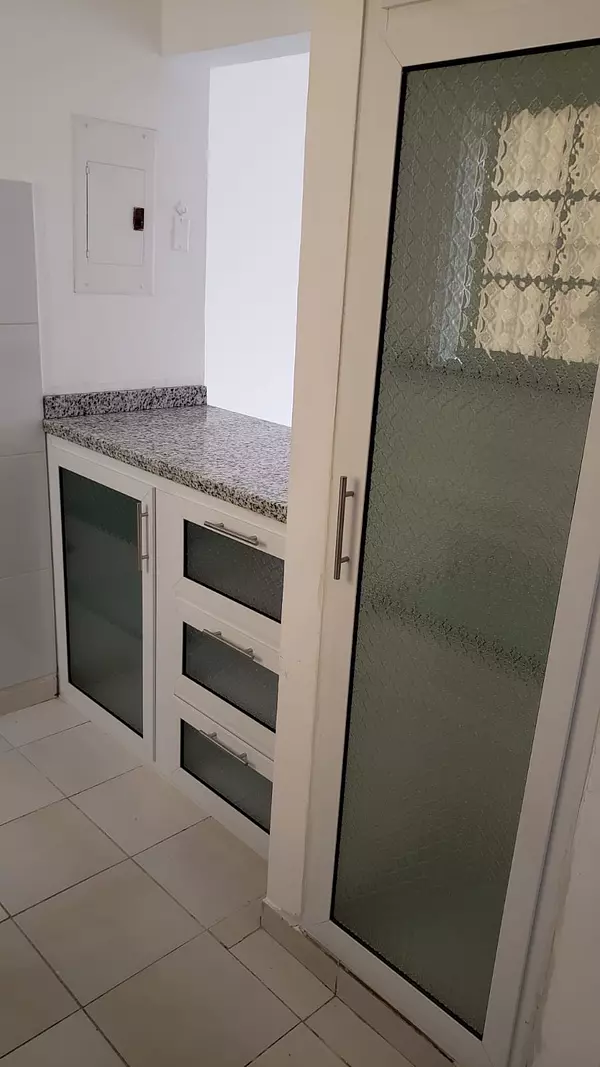 apartamentos - apartamento por el centro médico Bournigal  9
