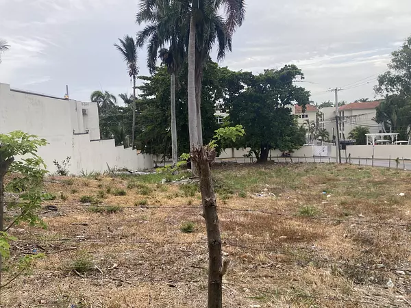 solares y terrenos - solar próximo a la playa en cofresi Pto plata  2