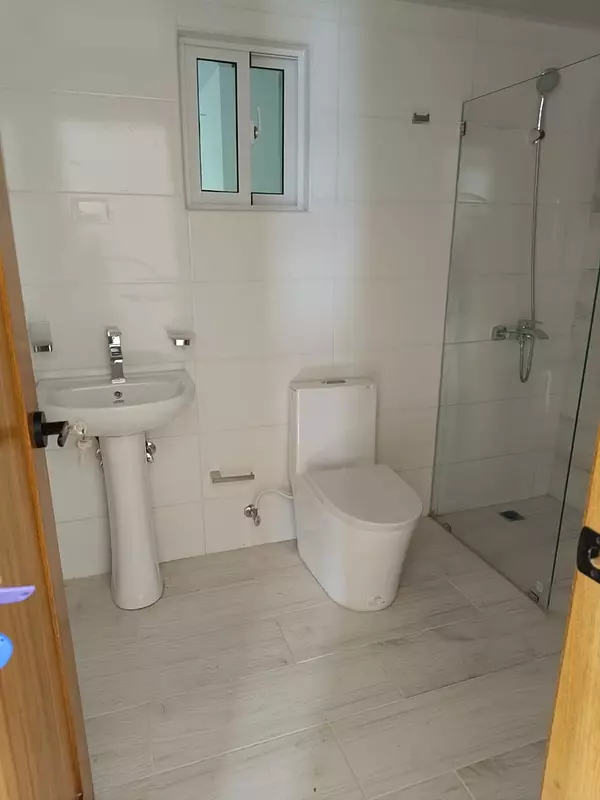 apartamentos - Hermoso Apartamento 6to Nivel Disponible en Jardines del Sur  5