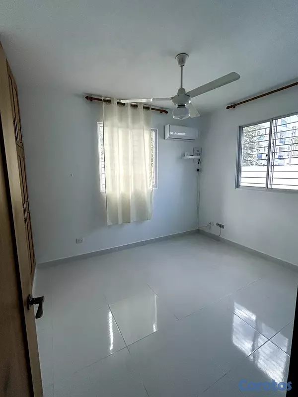 casas - Hermosa y amplia Casa disponible en Gurabo 3