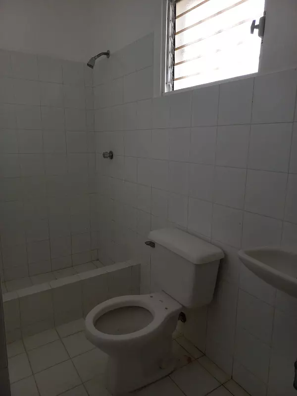 casas - Casa en Residencial Cerrado, Urb. Thomen  4