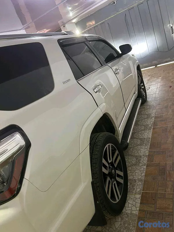 jeepetas y camionetas - Toyota 4runner limited 2015 2