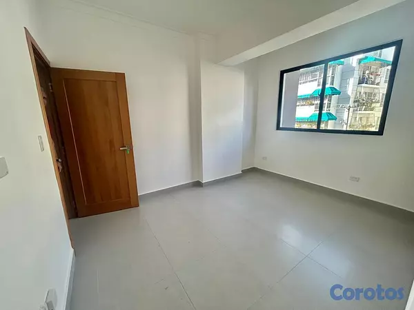 apartamentos - Alquilo amplio apartamento en Mirador Sur a pasos  15