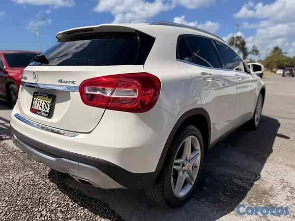 jeepetas y camionetas - Mercedes Benz GLA250 4 Matic 2018 7