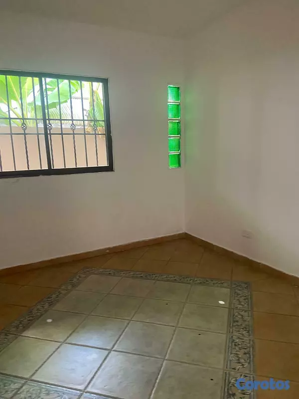 casas - Casa en el Residencial Antares cerca del acuario y 8