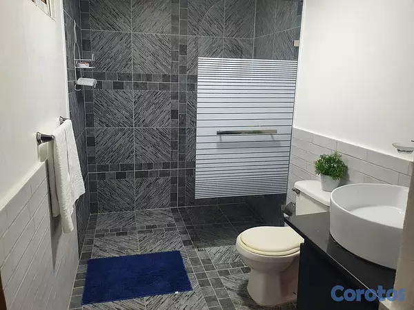 casas vacacionales y villas - Alquiler Villa Amueblada de 3 Habitaciones con Piscina, Los Róbalos, Samaná 7