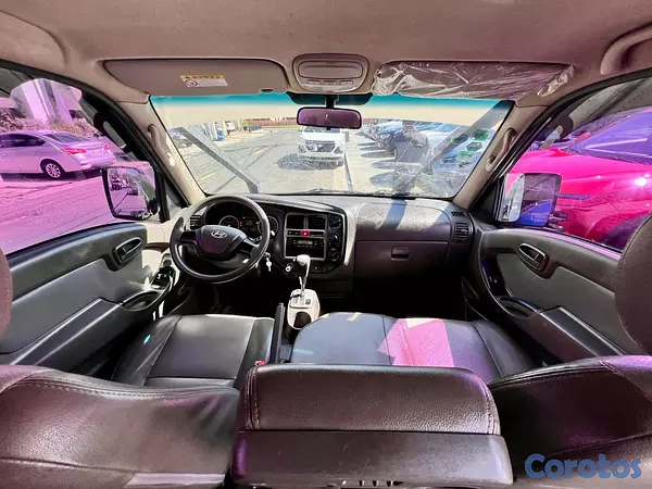 camiones y vehiculos pesados - HYUNDAI PORTE II DOBLE CABINA 4WD 10