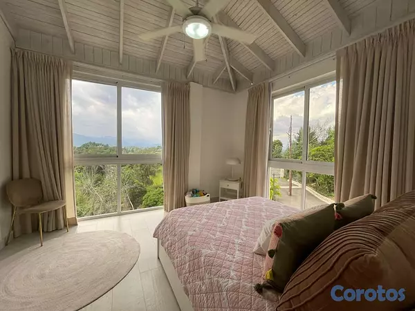 casas vacacionales y villas - Villa en venta a pocos minutos de la ciudad totalmente Amueblada- Lomas Lindas 3