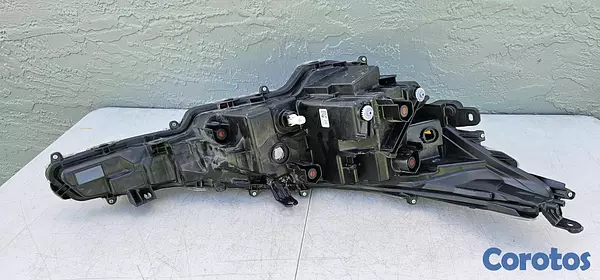 repuestos - LUZ FAROL DELANTERO PARA TOYOTA COROLLA 2025 3