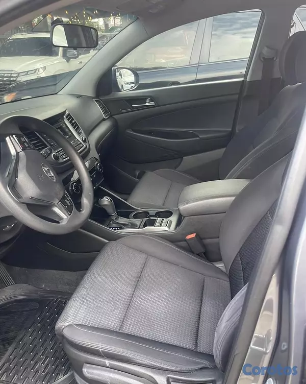 jeepetas y camionetas - HYUNDAI TUCSON 2016 6