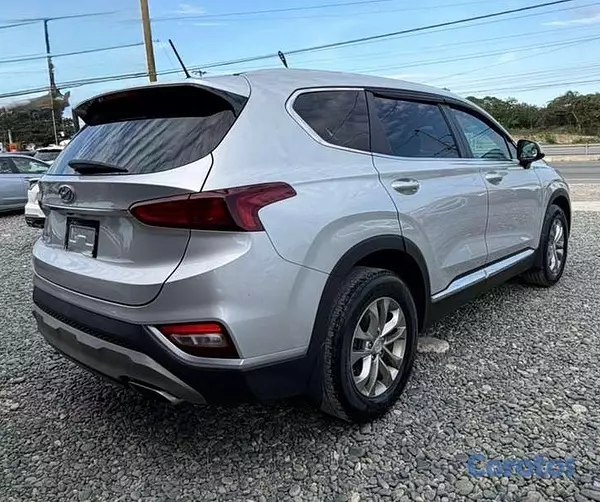 jeepetas y camionetas - Hyundai Santa Fe SE 2020 – Versión Americana
 5