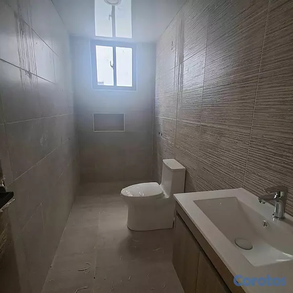 apartamentos - Apartamento en km.7 de Independencia 4to piso por escalera  7
