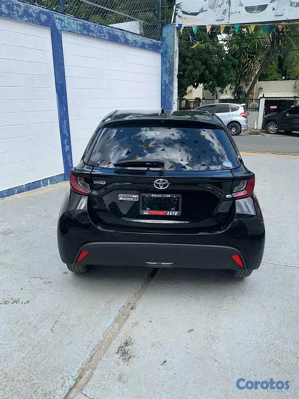 carros - TOYOTA YARIS 4