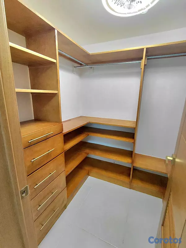 apartamentos - Vendo Apartamento en Evaristo Morales SIN AMUEBLAR  5