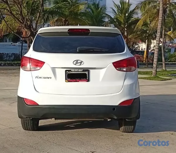jeepetas y camionetas - HYUNDAI TUCSON 2015 BUENAS CONDICIONES PRECIO NEGOCIABLE 3