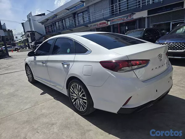 carros - HYUNDAI SONATA NEW RISE 2018 BLANCO GASOLINA 4