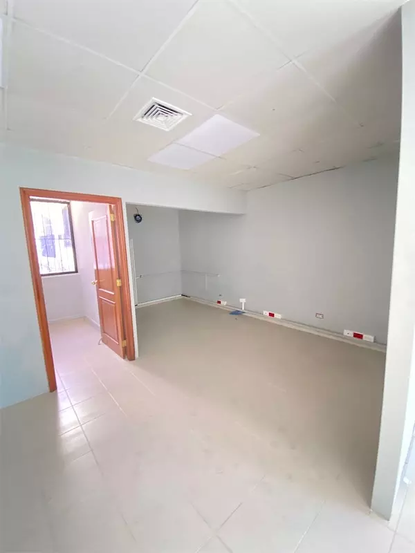 oficinas y locales comerciales - Local de 1500m dos niveles 9