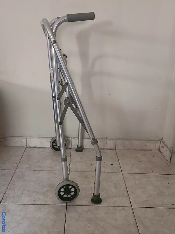 Salud y Equipamiento Médico - Andador para adultos con ruedas 4