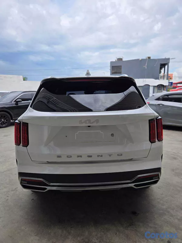 jeepetas y camionetas - KIA SORENTO S 2022 BLANCO GASOLINA 4