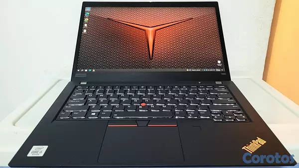 computadoras y laptops - Lenovo Touch T480s 15 Pulg Core i5 8va Gen Ram 16gb ddr4 Disco 256gb Solido  1