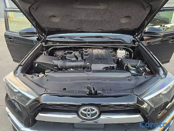 jeepetas y camionetas - OFERTA! TOYOTA 4RUNNER 2020 SR5 EN COMO NUEVA 12