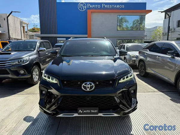 jeepetas y camionetas - Toyota Fortuner Diamond 2022 2