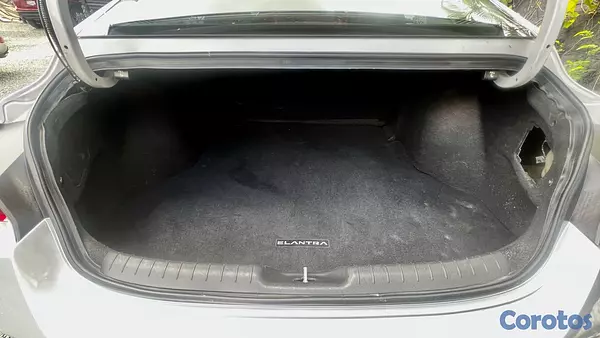 carros - Hyundai Elantra SE 2022 8