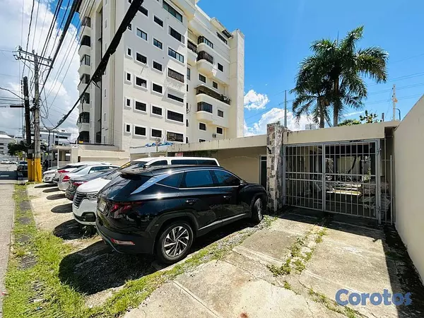 oficinas y locales comerciales - Local Comercial de 169mt2 en Alquiler en Ensanche  6