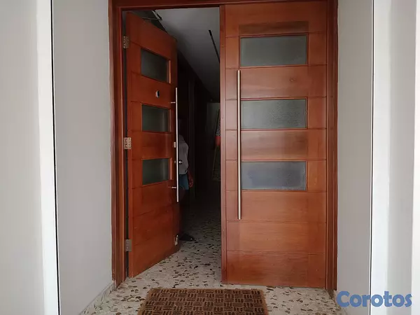 casas - Vendo o alquilo casa de 2 nivel en Los Cacicazgos. 4