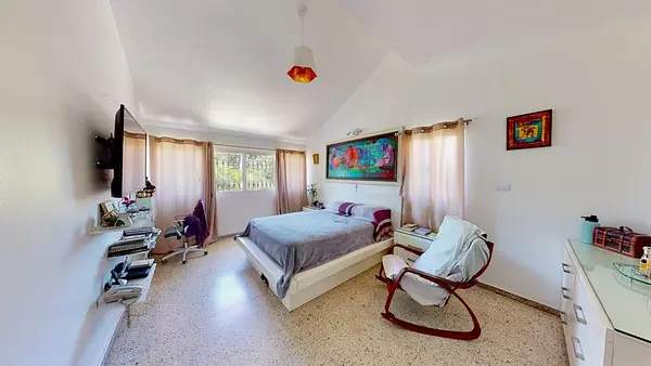 casas - Vendo casa en la zona Universitaria 
Residencial cerrado
290 mst
RD$18,000,000 4