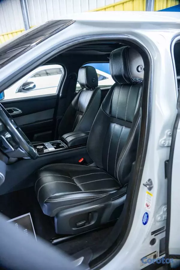 jeepetas y camionetas - Land Rover Range Rover Velar R-Dynamic 2018 Clean 7