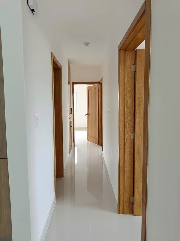 apartamentos - Hermoso Apartamento 6to Nivel Disponible en Jardines del Sur  10