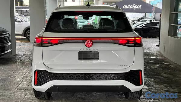 jeepetas y camionetas - Volkswagen Tiguan R Design 2026 9