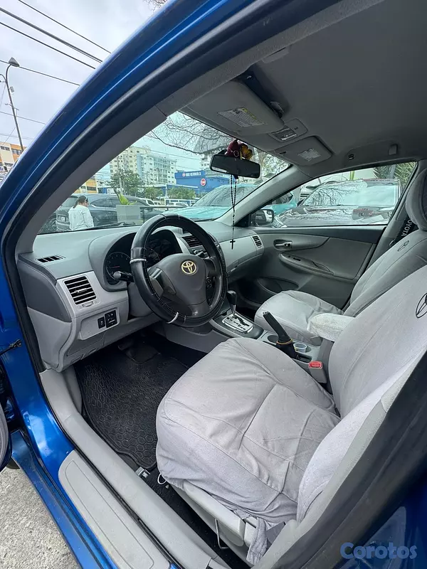 carros - Toyota Corolla LE 2010 9