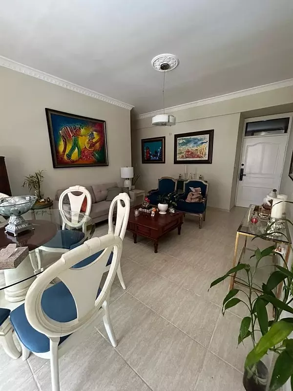 apartamentos - EL VERGEL

Apartamento amueblado en alquiler en El Vergel, un sector. USD$ 1,150 5